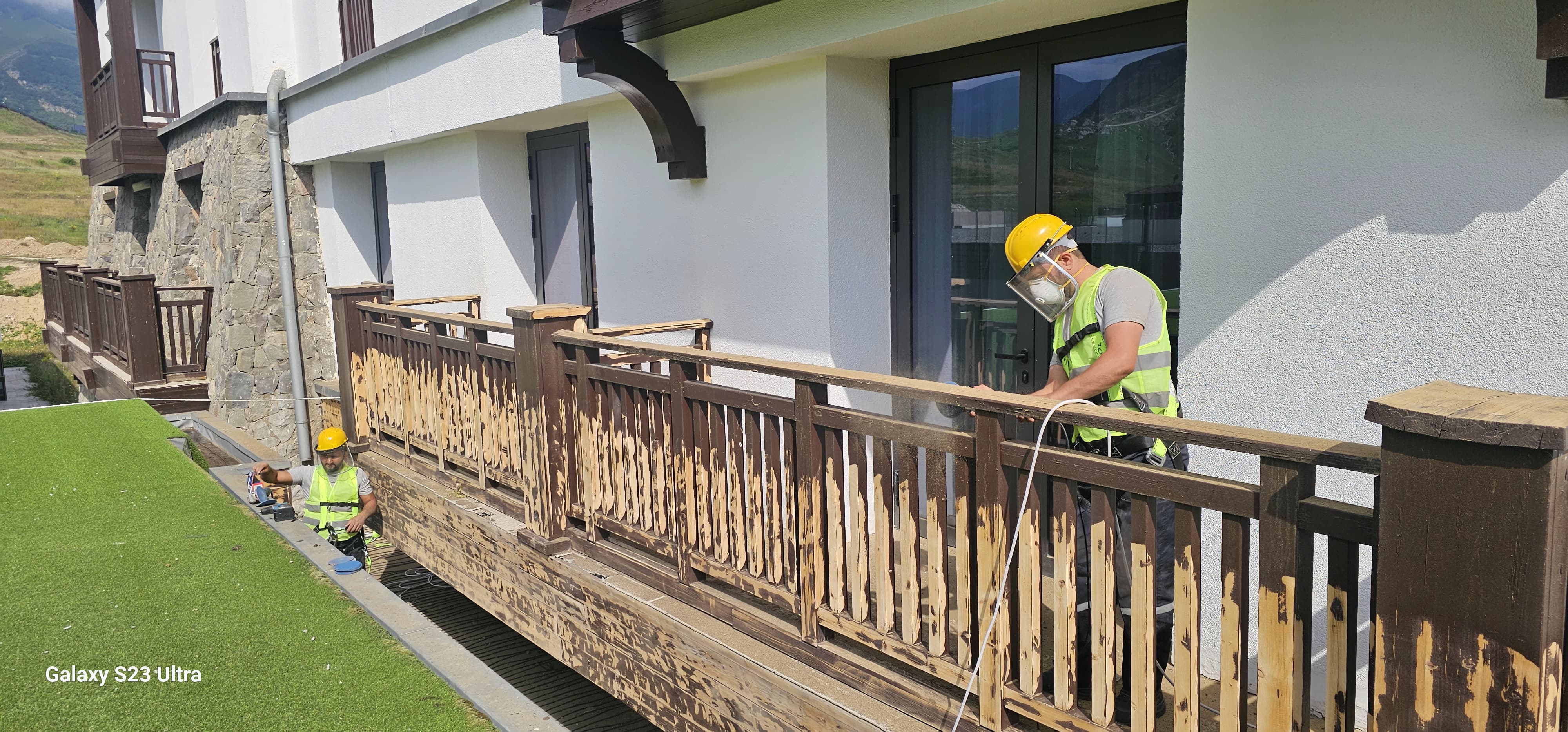 Şahdağ Pik Palace & Park Chalet Kompleksi fasad və damının təmir olunması